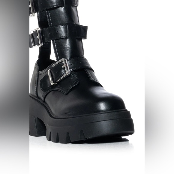 Callie Lives Miz AZALEA WANG Tuesday Atticus Black Buckle Up Bootie 7.5 - Picture 3 of 5